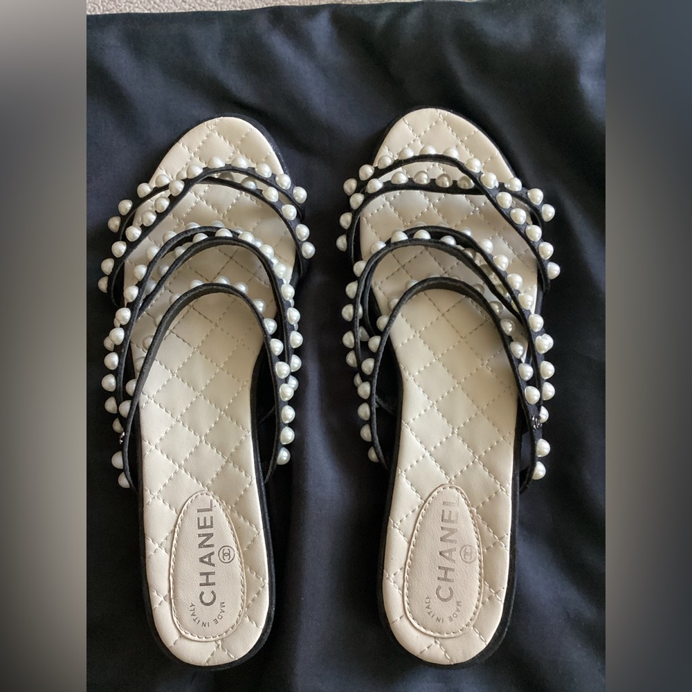 Chanel Black and White Crisscross Sandals with Pearl Embellishments - Picture 6 of 13